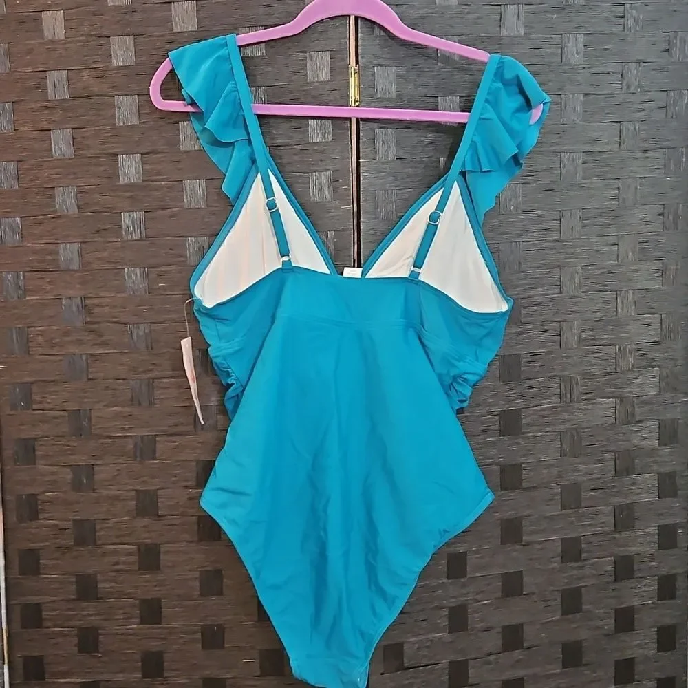 Unbranded nwt attraco